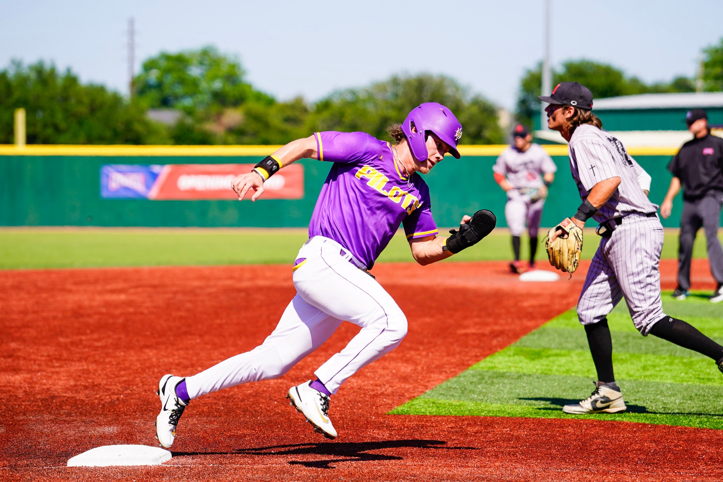 LSUS Falls to MACU at NAIA Opening Round